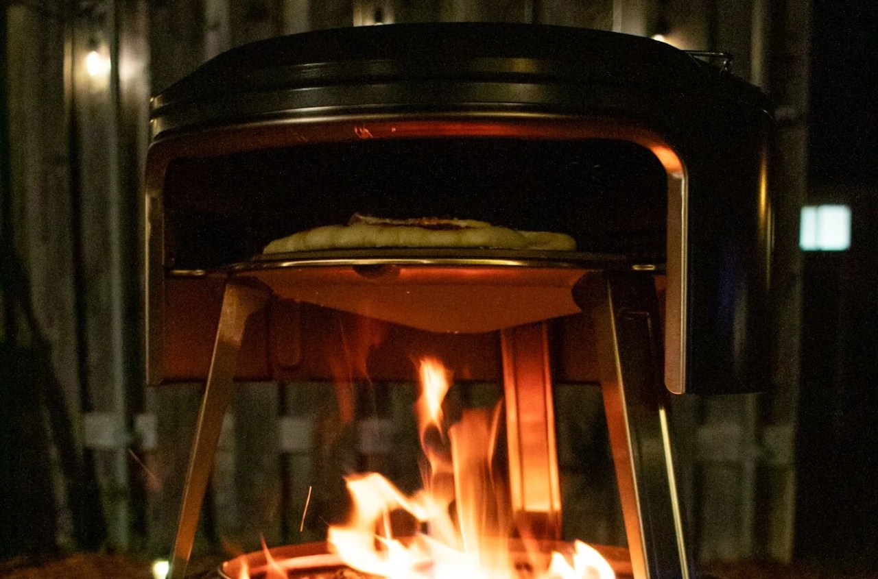 solo stove pi fire pizza oven at night