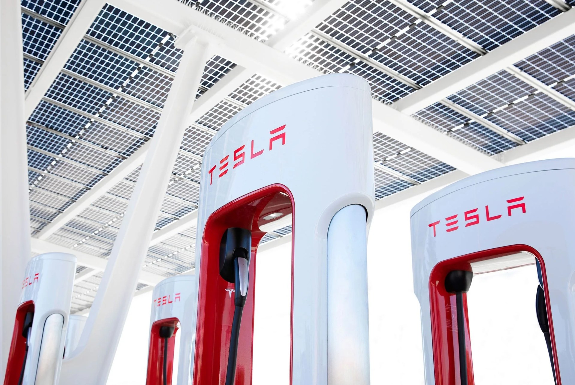 tesla supercharging station