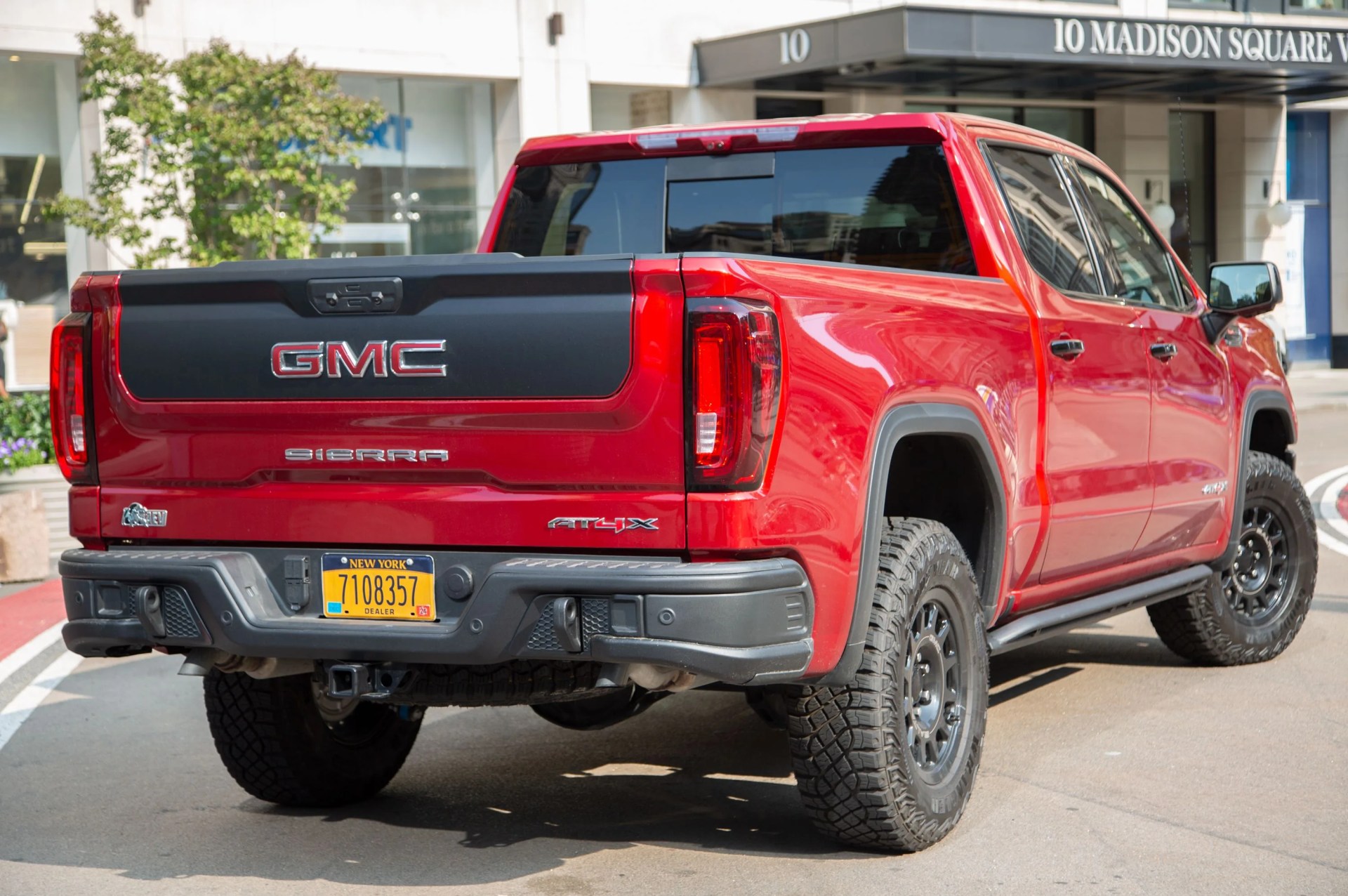 gmc sierra 1500 at4x aev 2023
