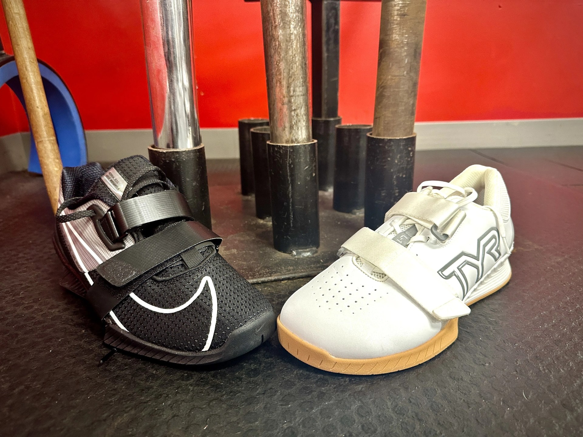 nike romaleos 4 vs tyr l1 lifter