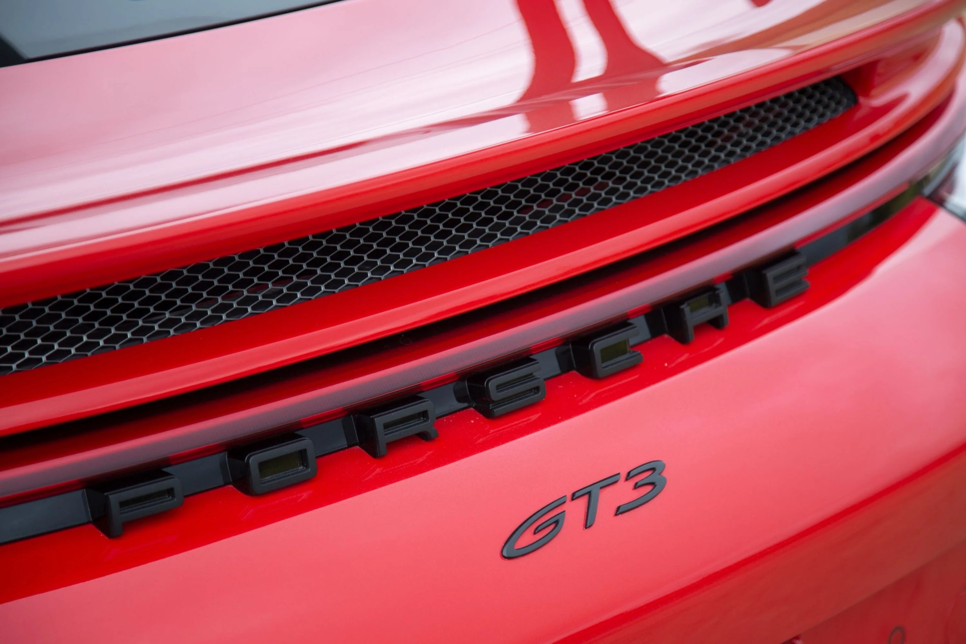 porsche 911 gt3 guards red 2023