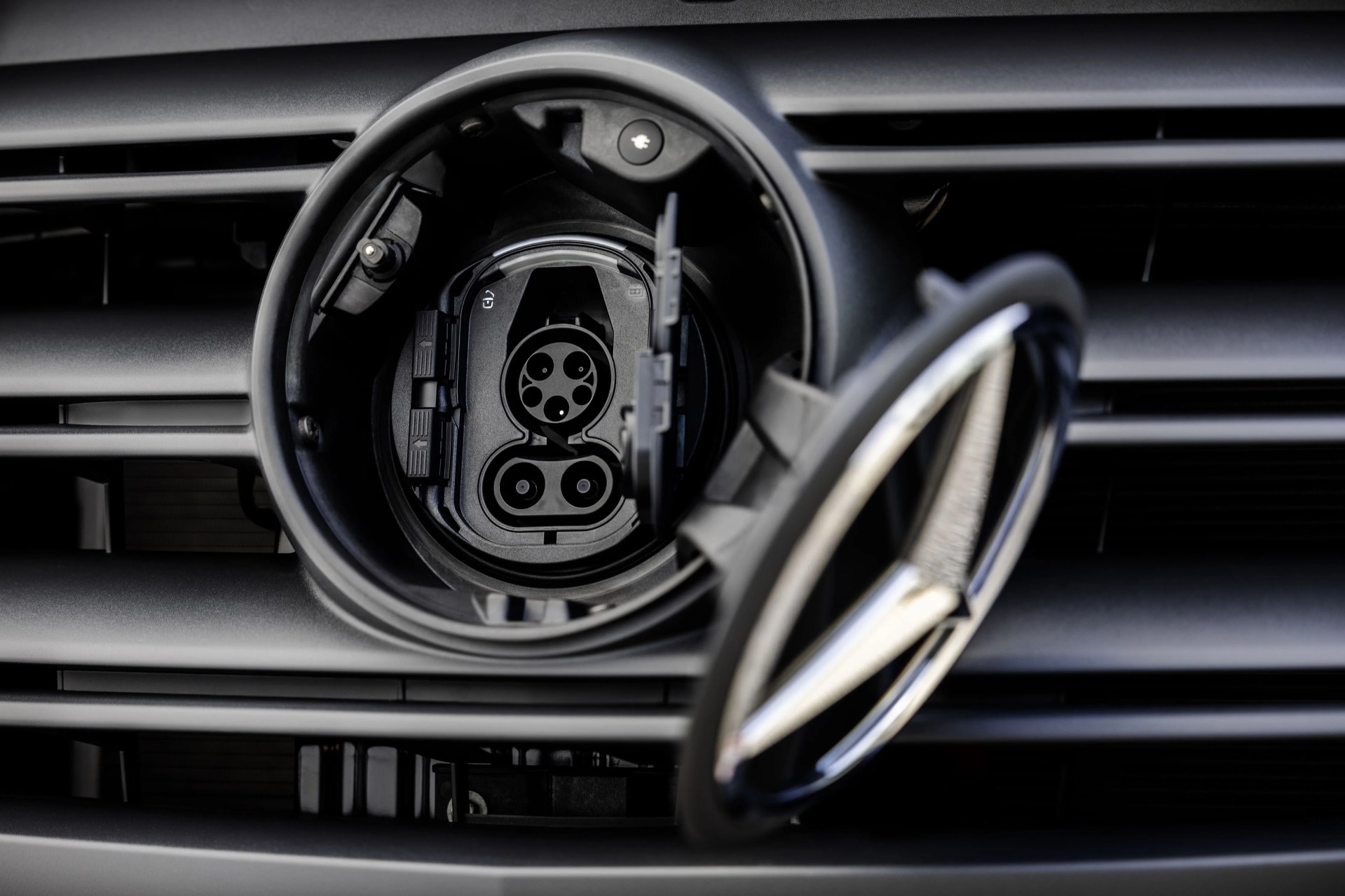 mercedes e sprinter van charging port
