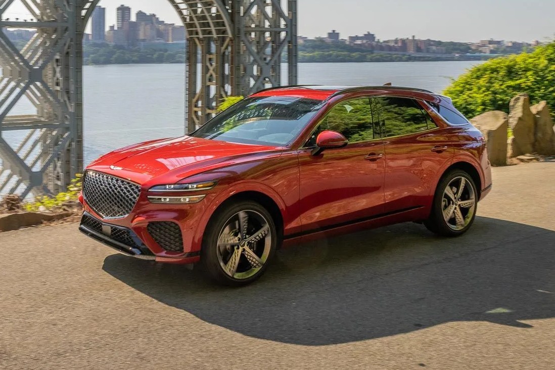 genesis gv70 suv