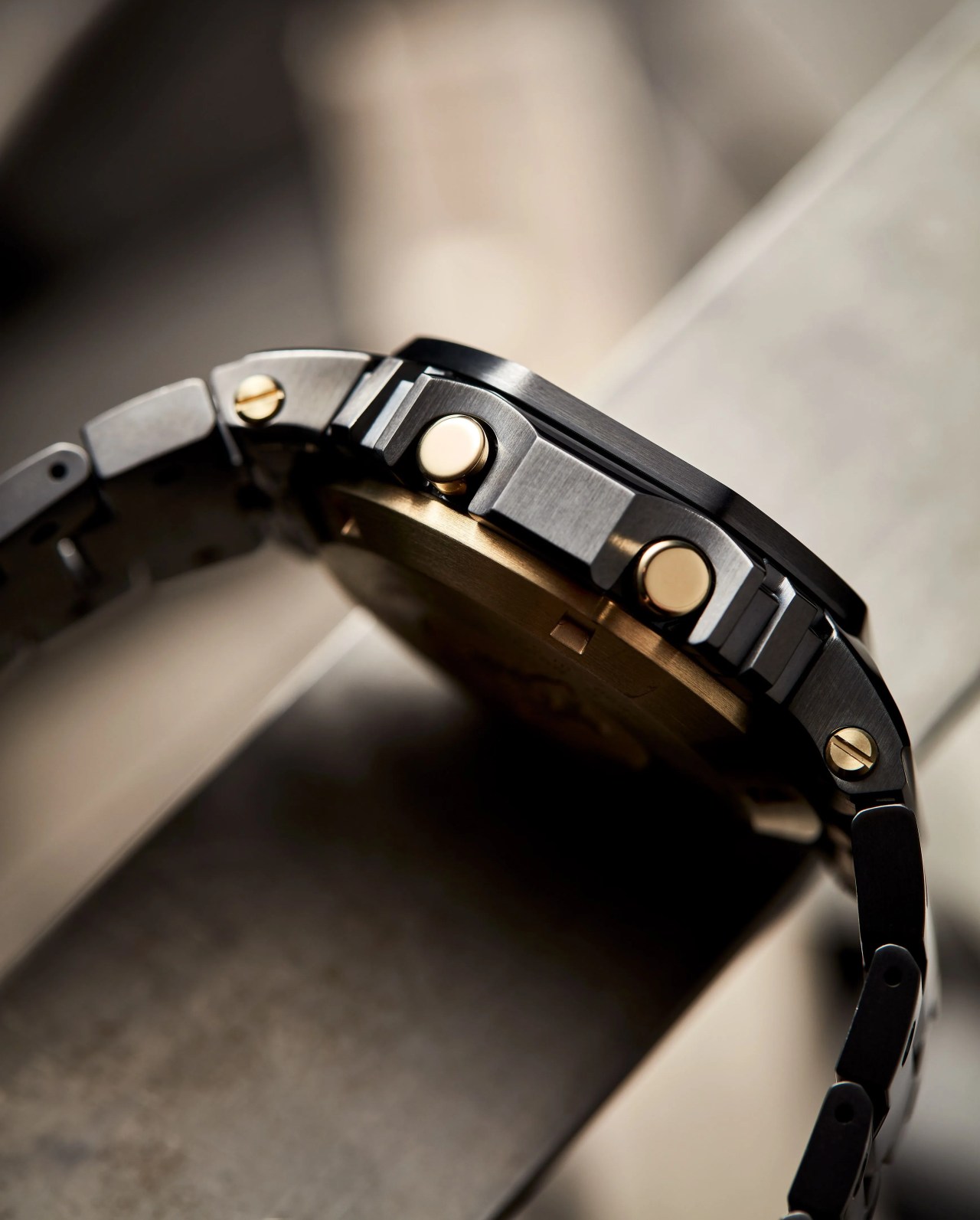 g shock watch side