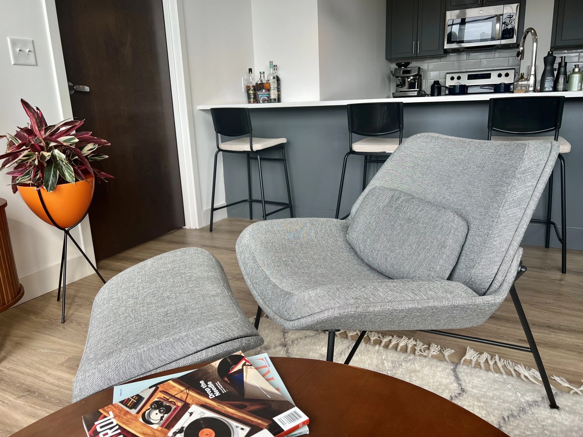 the burrow vesper chair