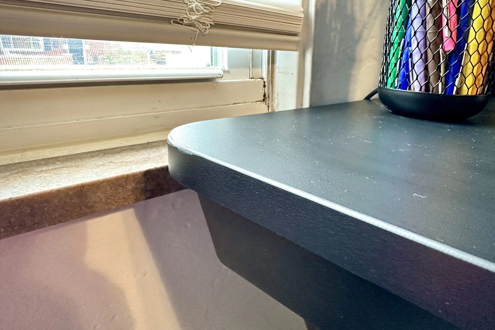 lillipad standing desk