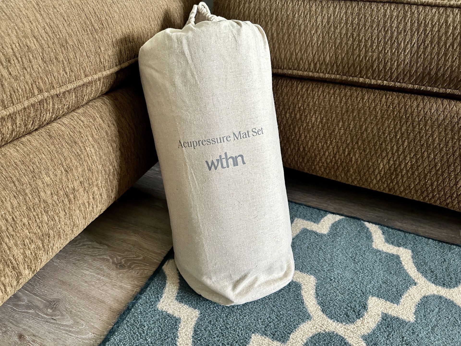 wthn acupressure mat set