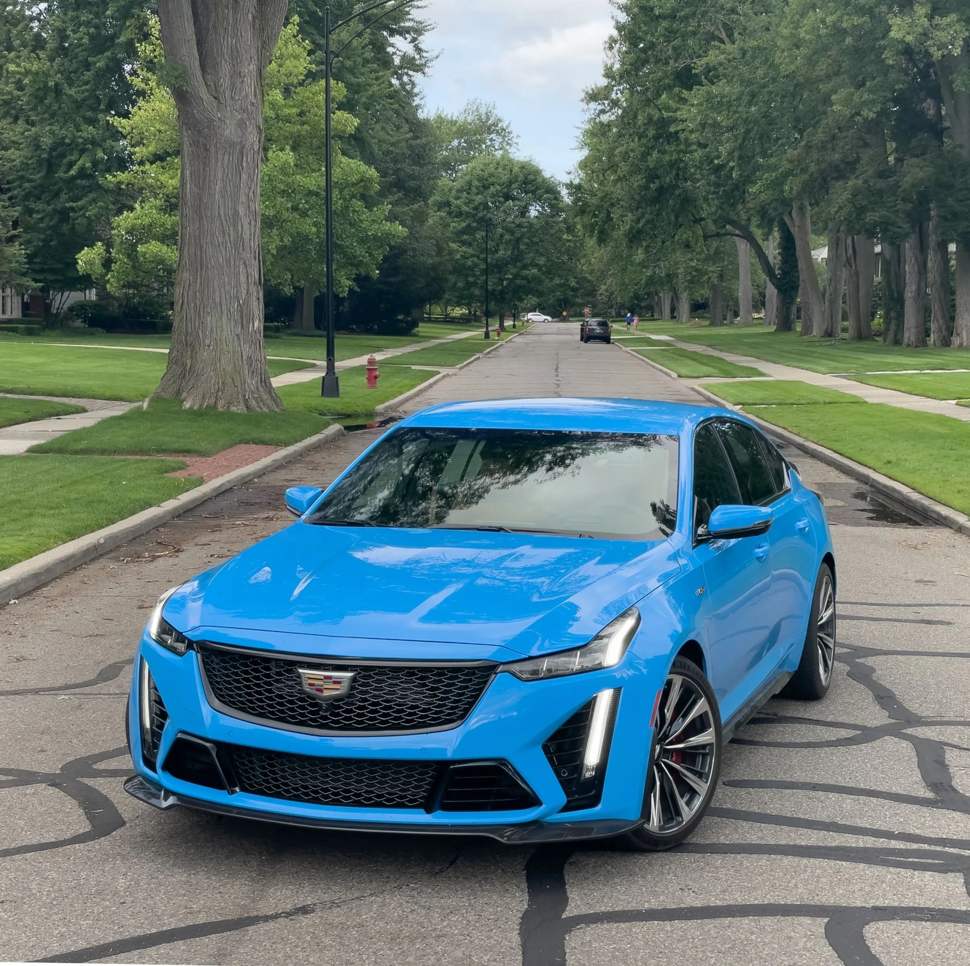 cadillac ct5 v blackwing electric blue 2022