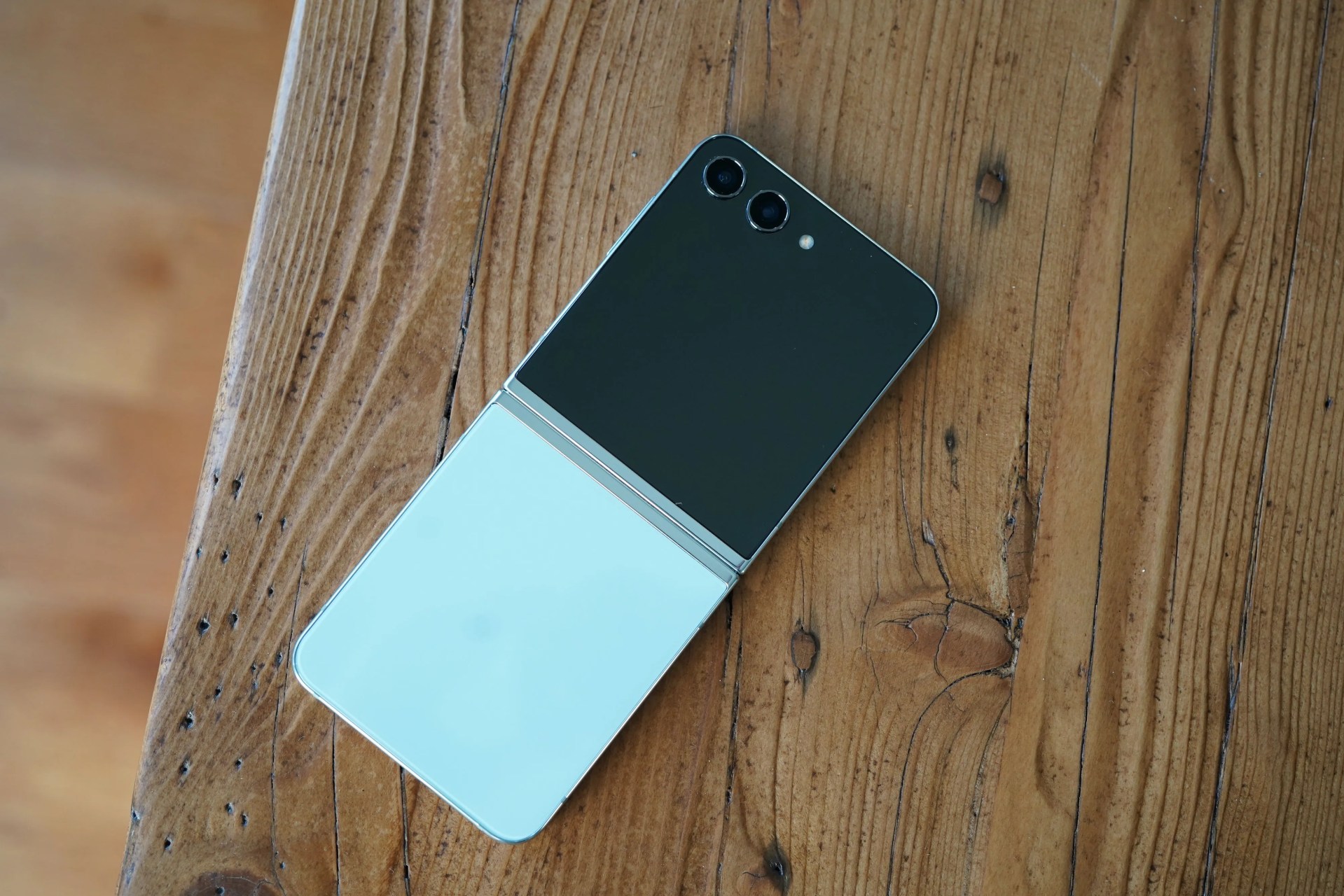 samsung galaxy flip 5