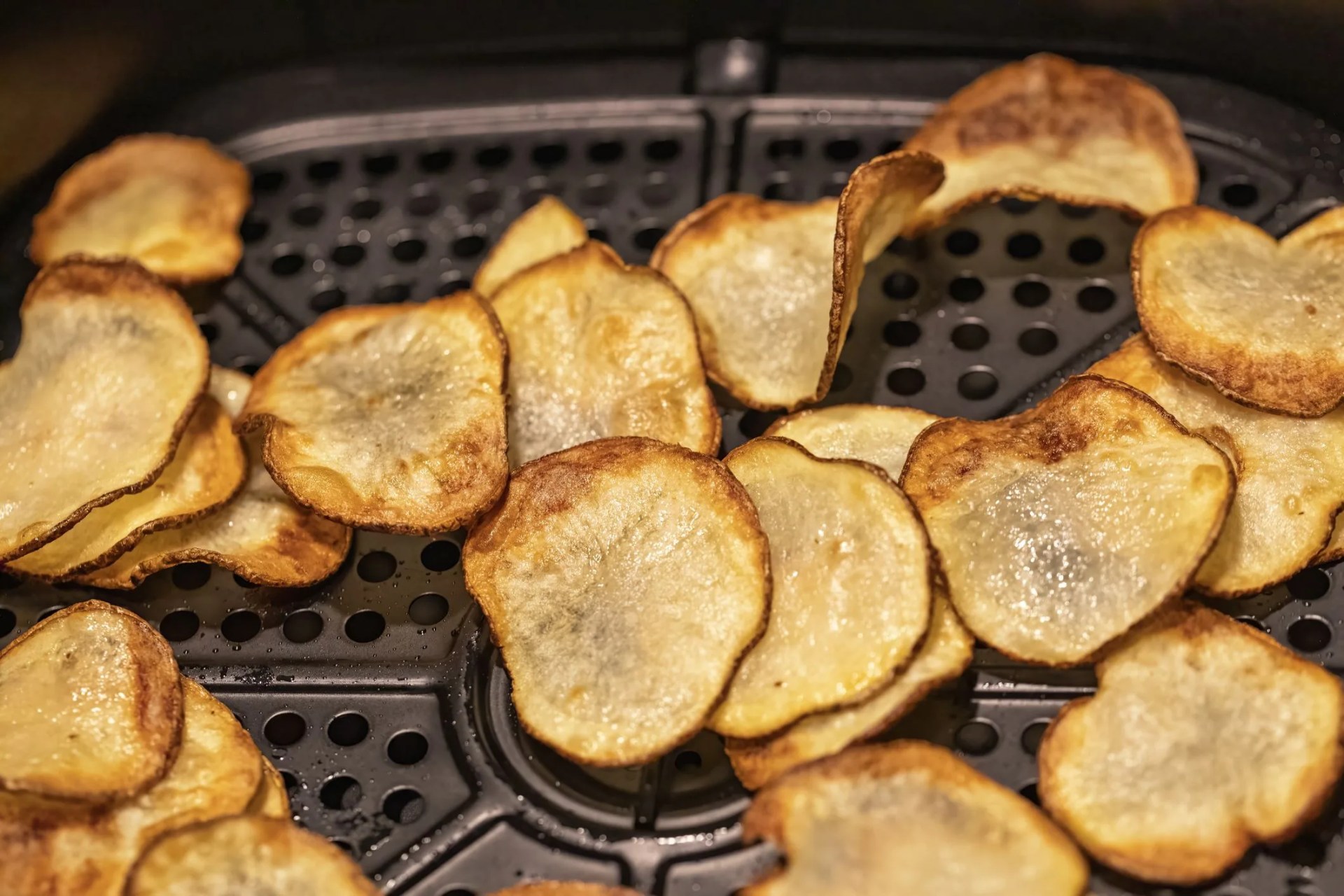 home made potato chips in airfryer