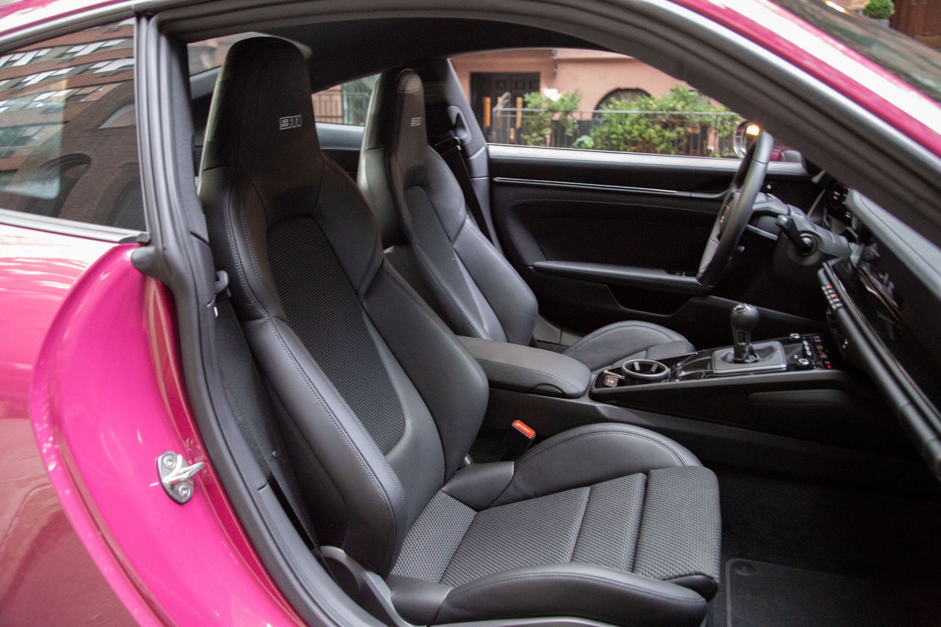 porsche 911 carrera t 2023 pink