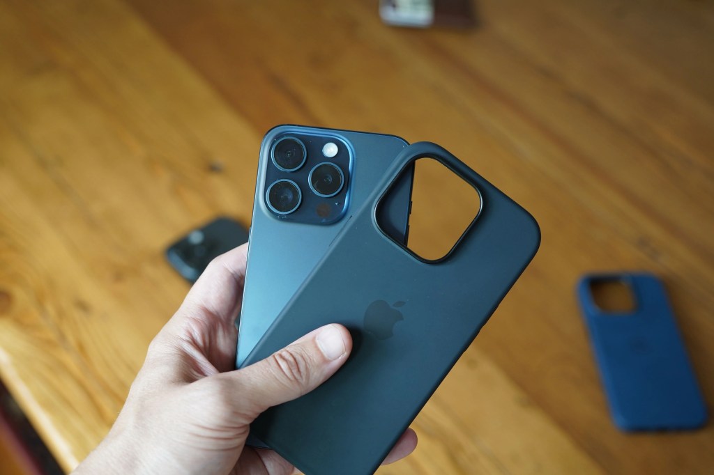 iphone 15 case test
