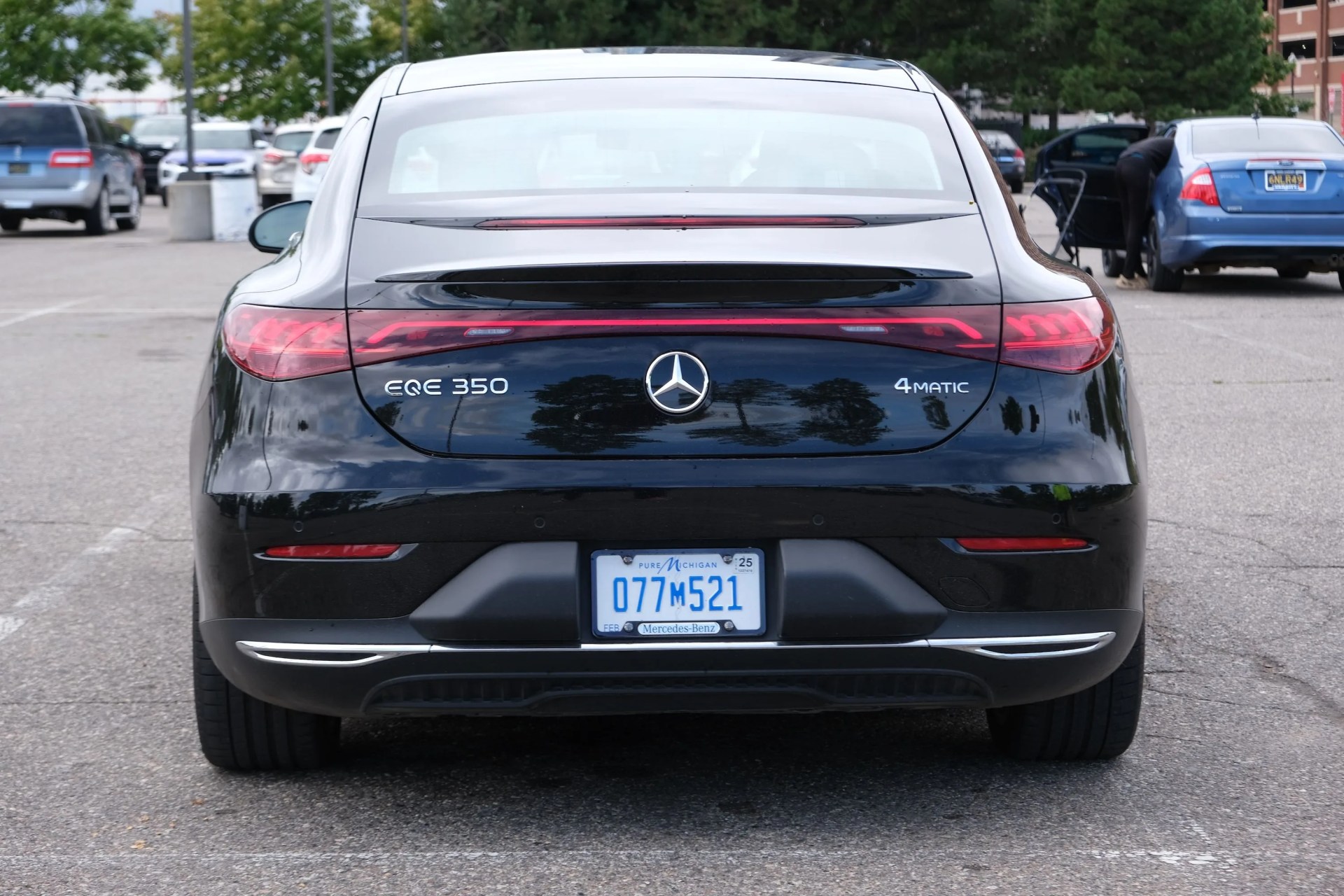 mercedes eqe
