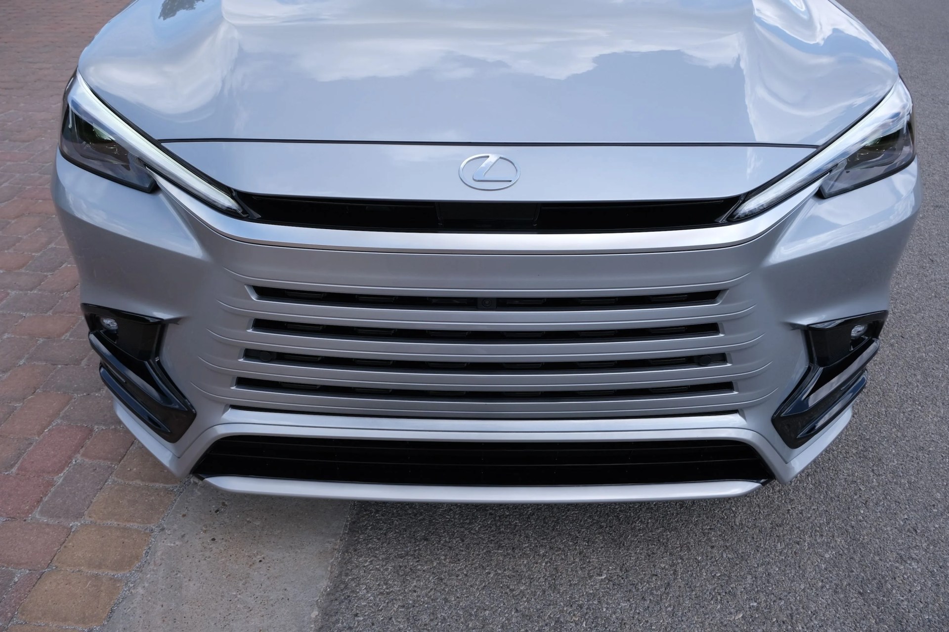 lexus tx