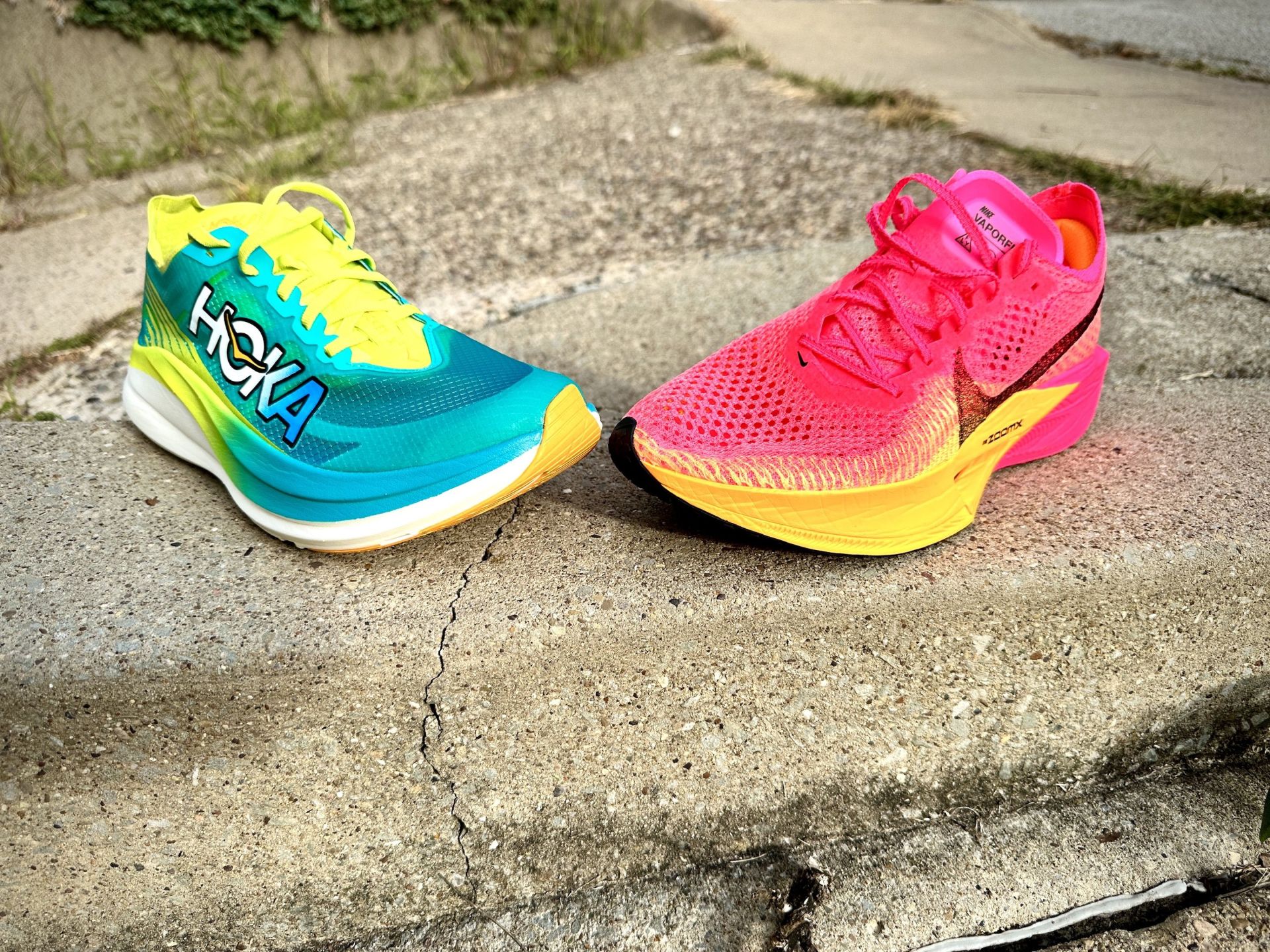 hoka rocket x 2 v nike vaporfly 3