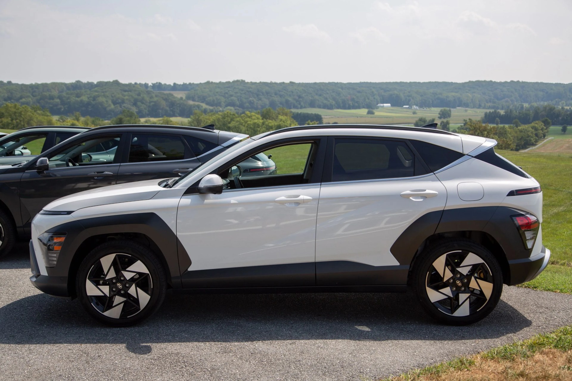 hyundai kona 2024 white