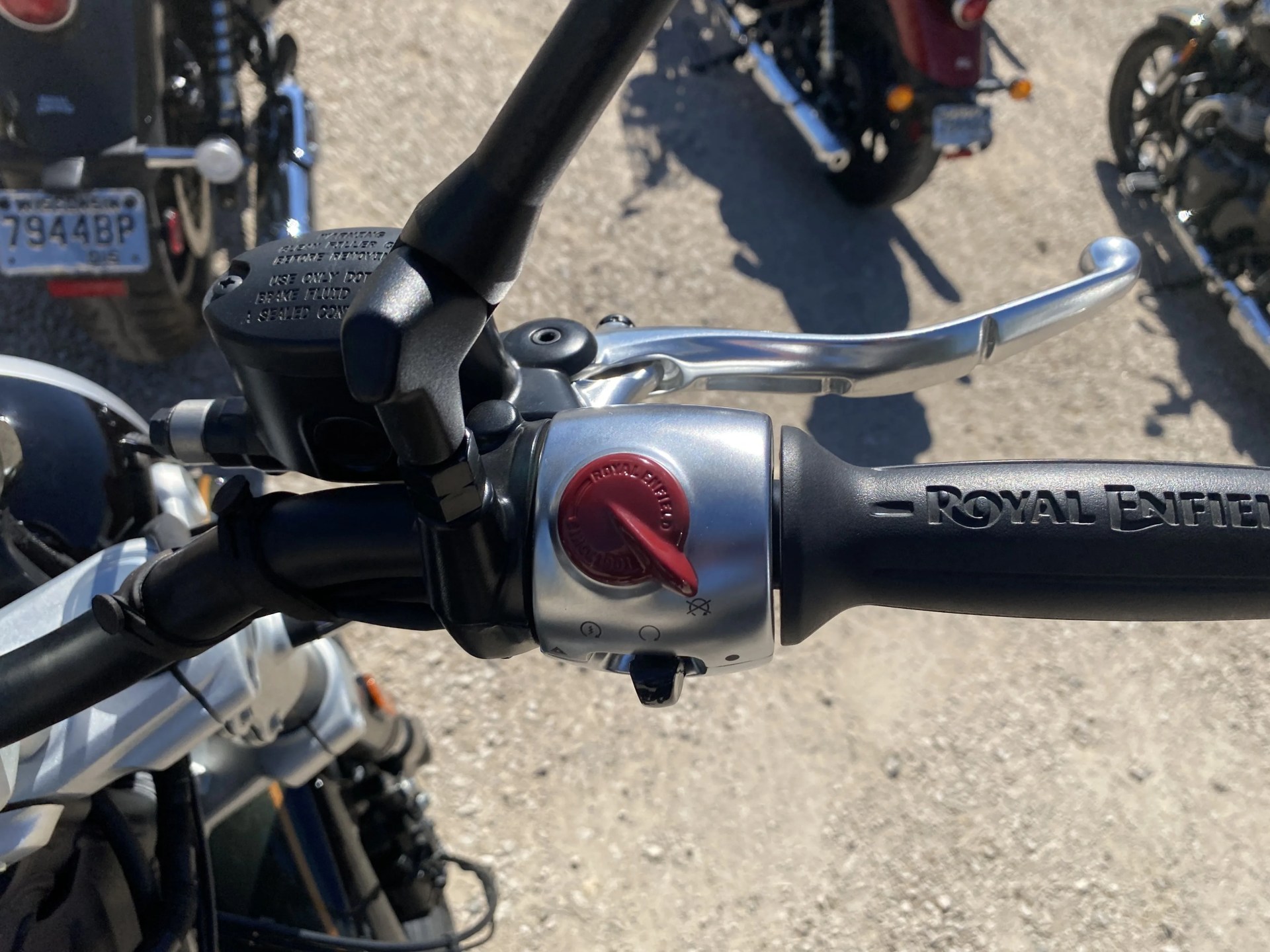 royal enfield super meteor 650 components