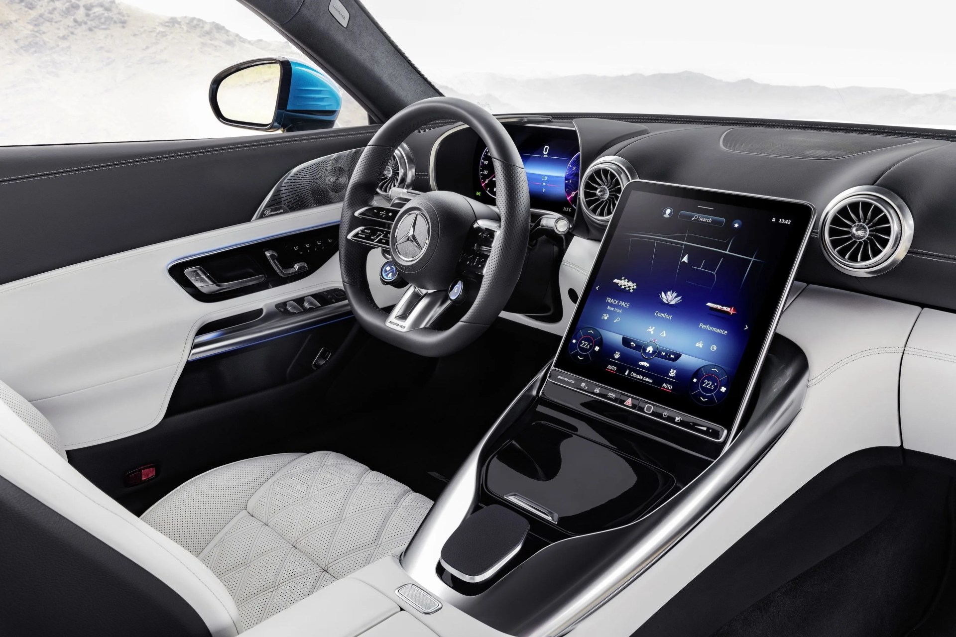 mercedes amg sl 43 roadster interior