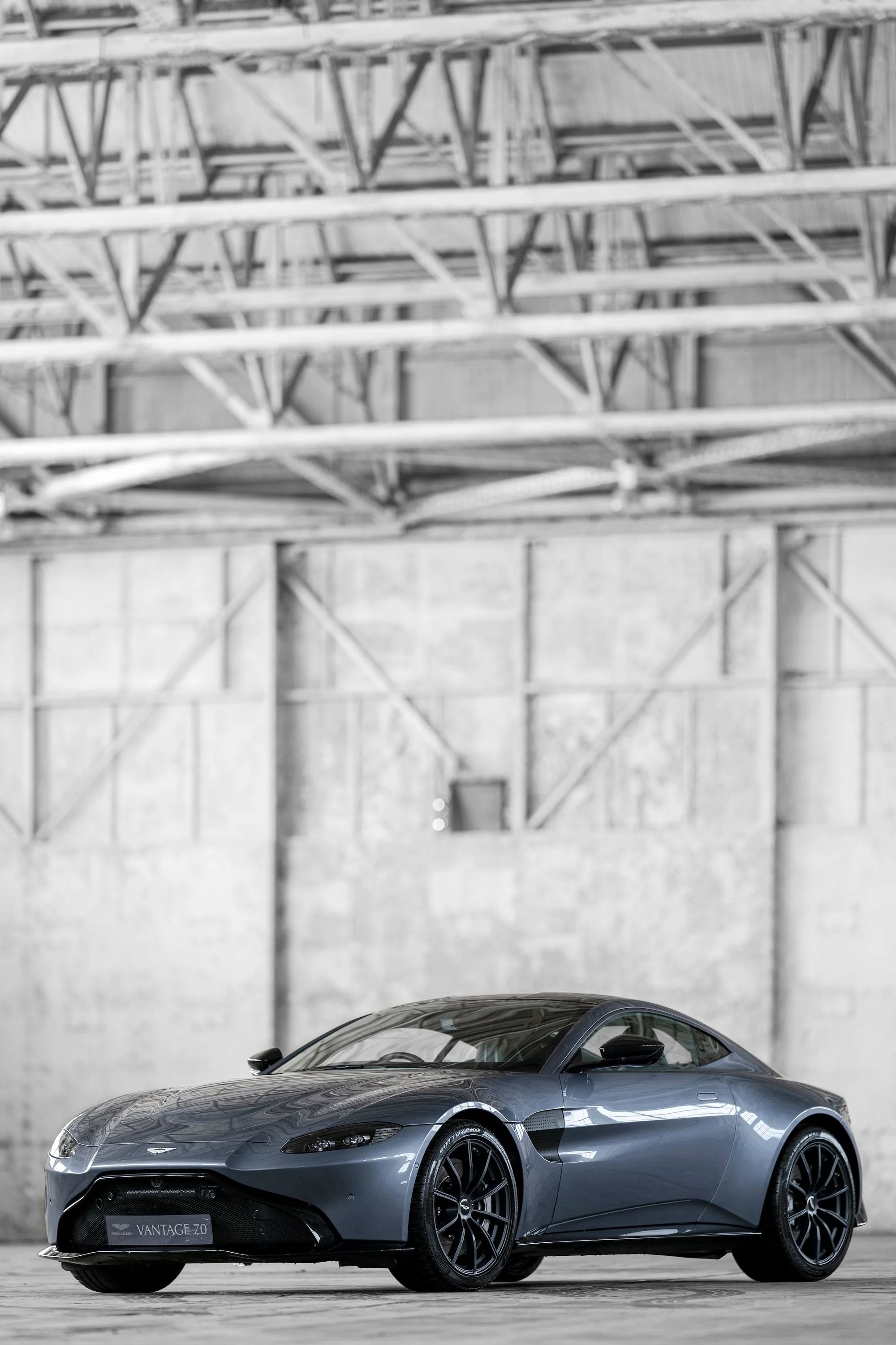 aston martin vantage