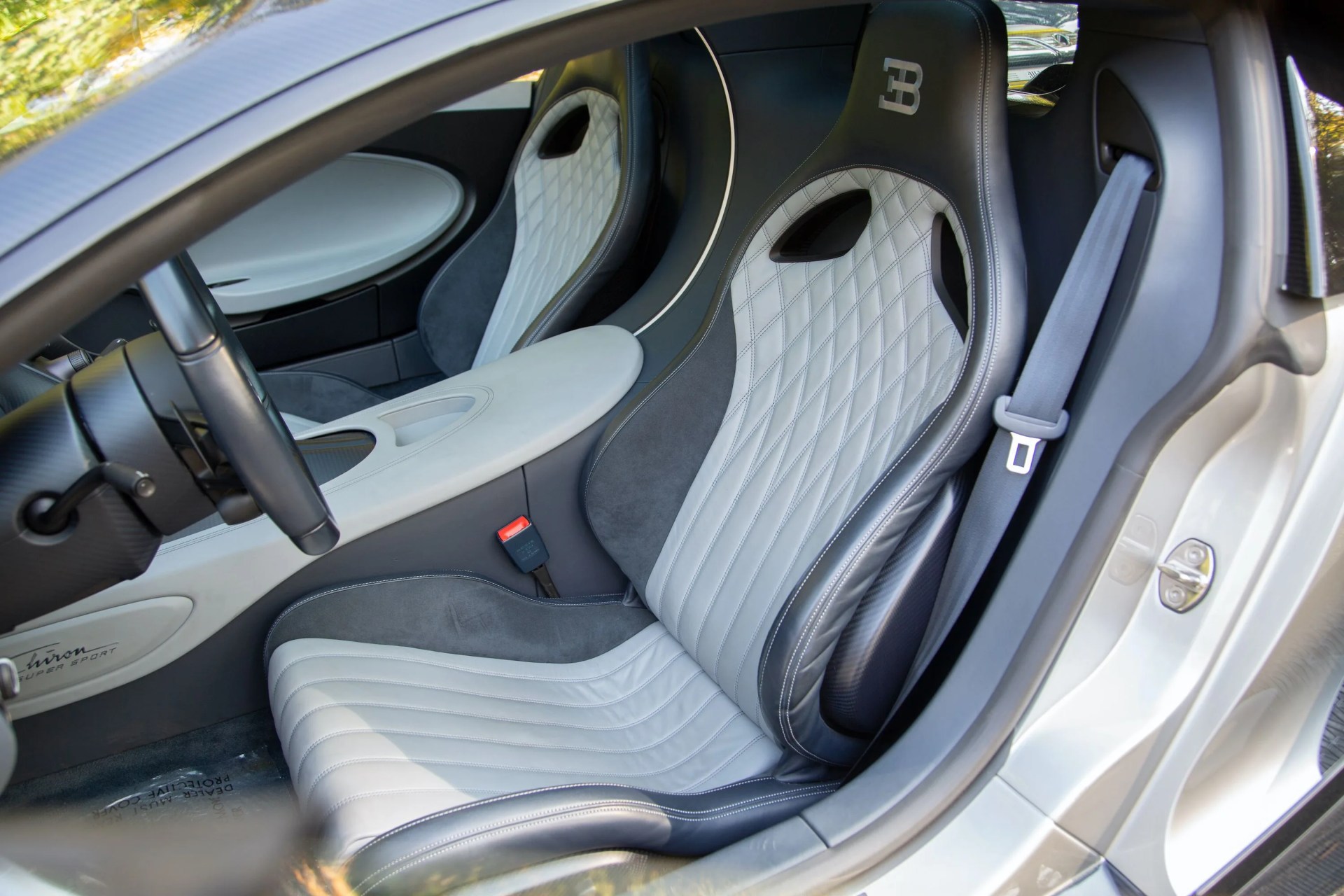 2022 bugatti chiron super sport