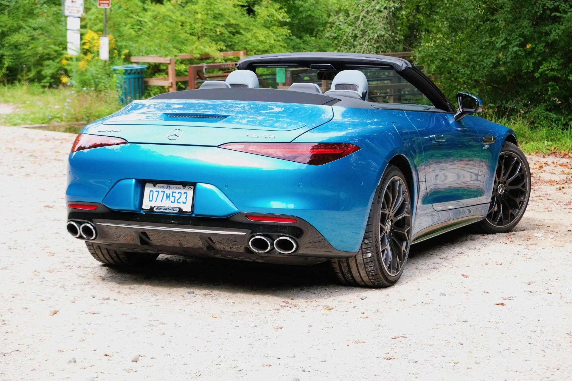 blue mercedes sl43