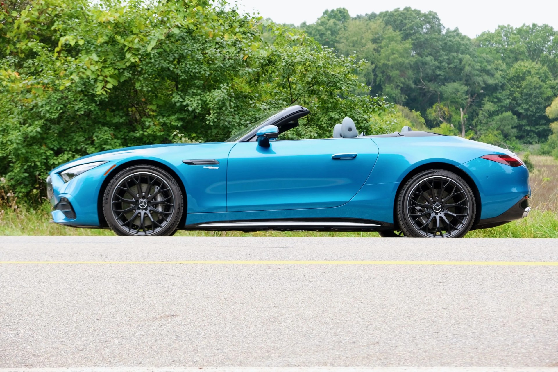 blue mercedes sl43