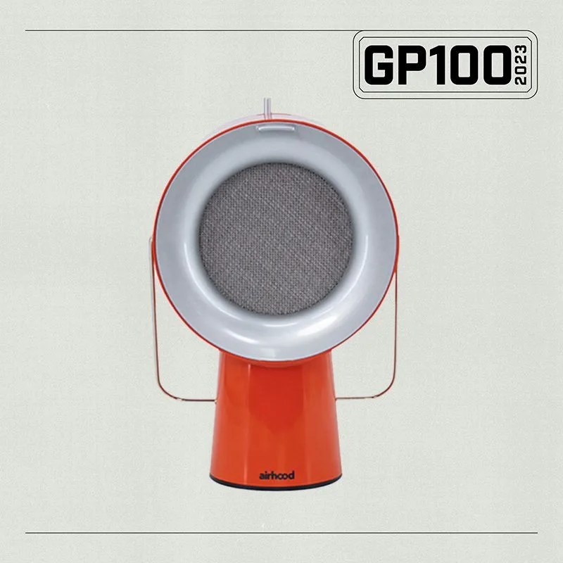a red fan