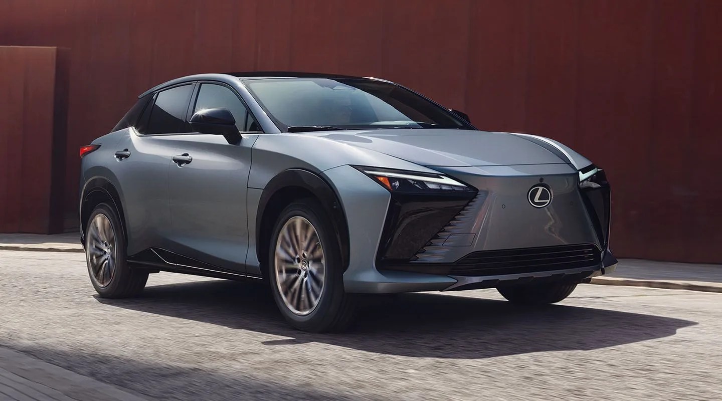 GET TO KNOW LEXUS RESERVE