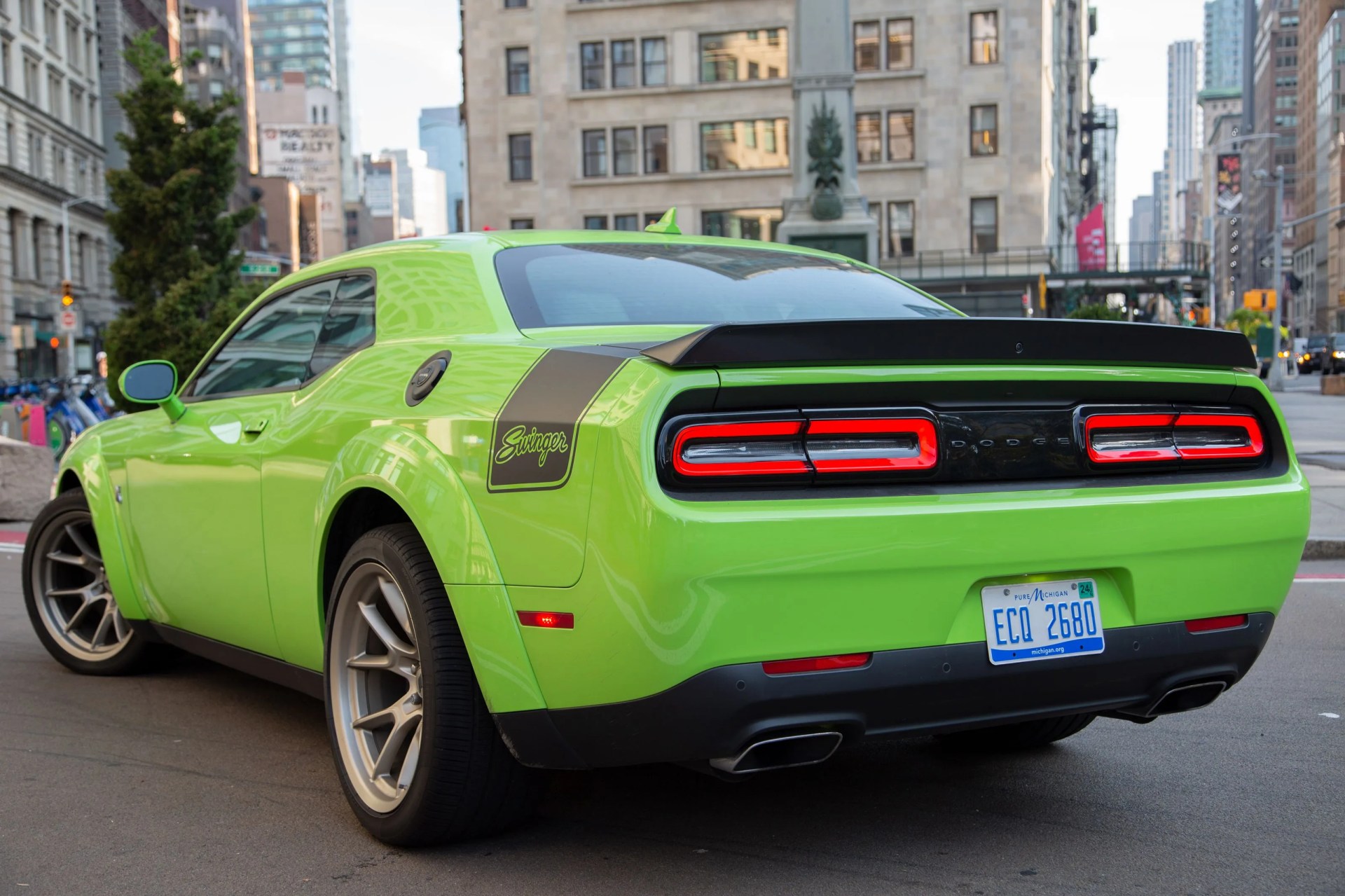 dodge challenger scat pack swinger