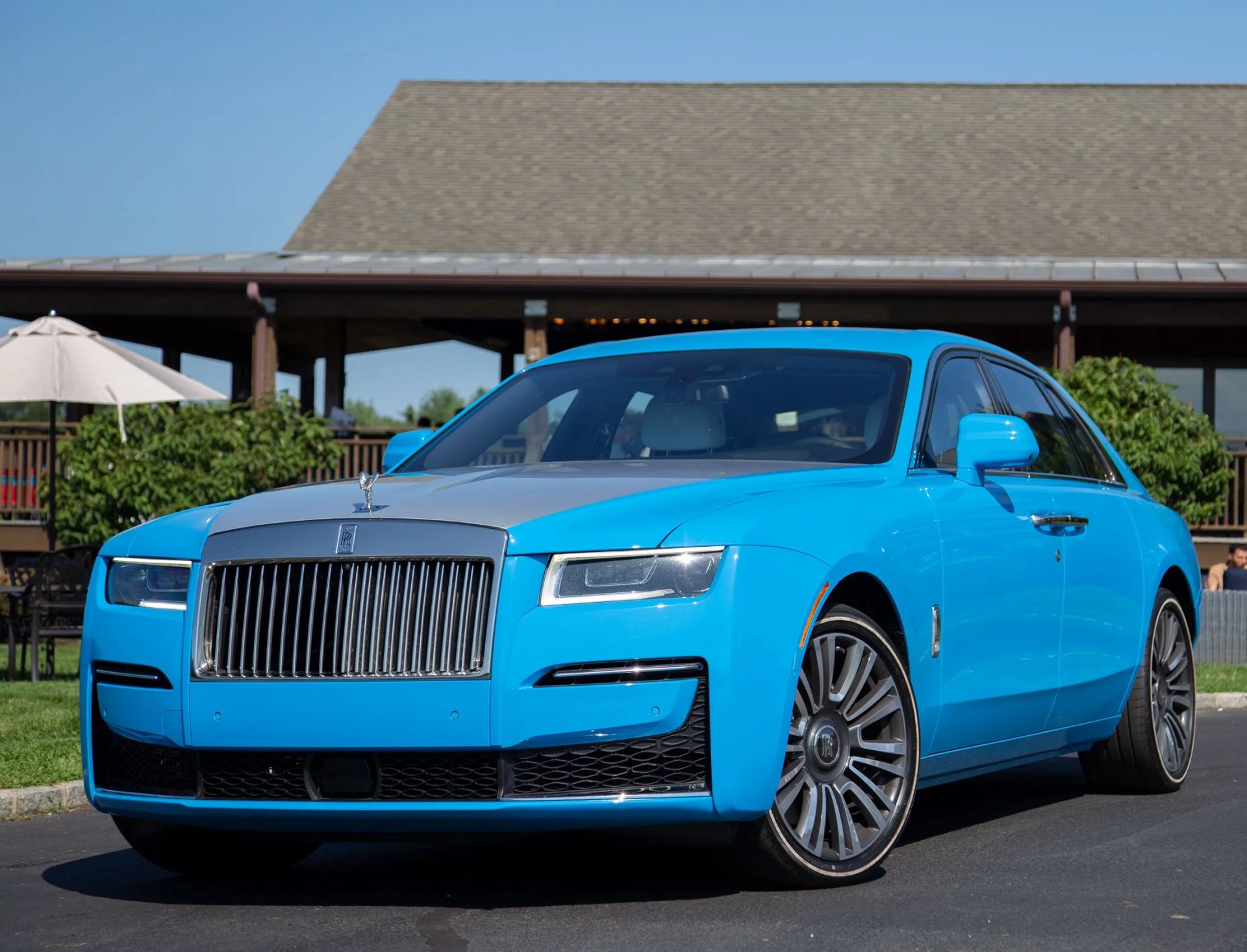 rolls royce ghost blue