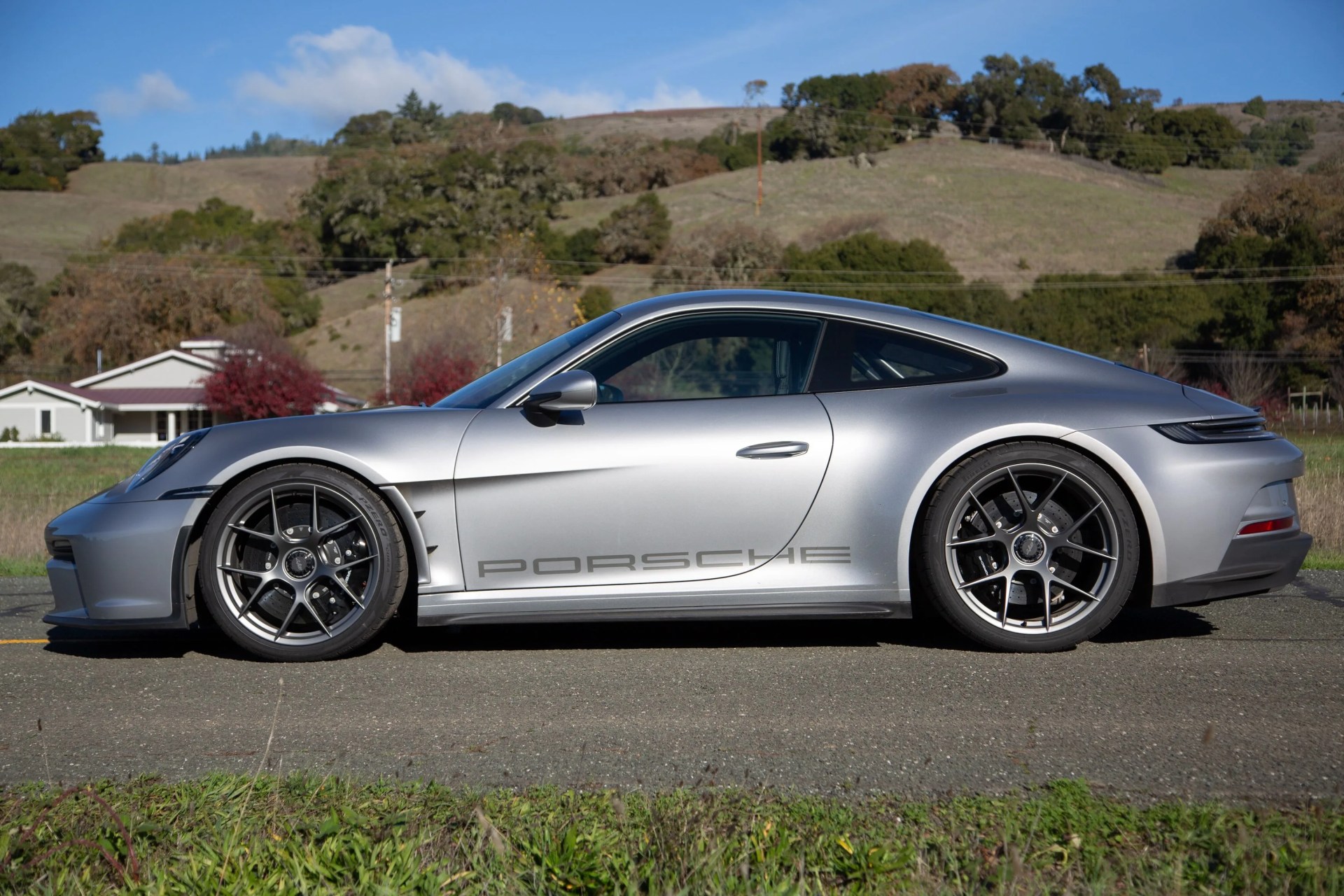 2024 porsche 911 st in silver