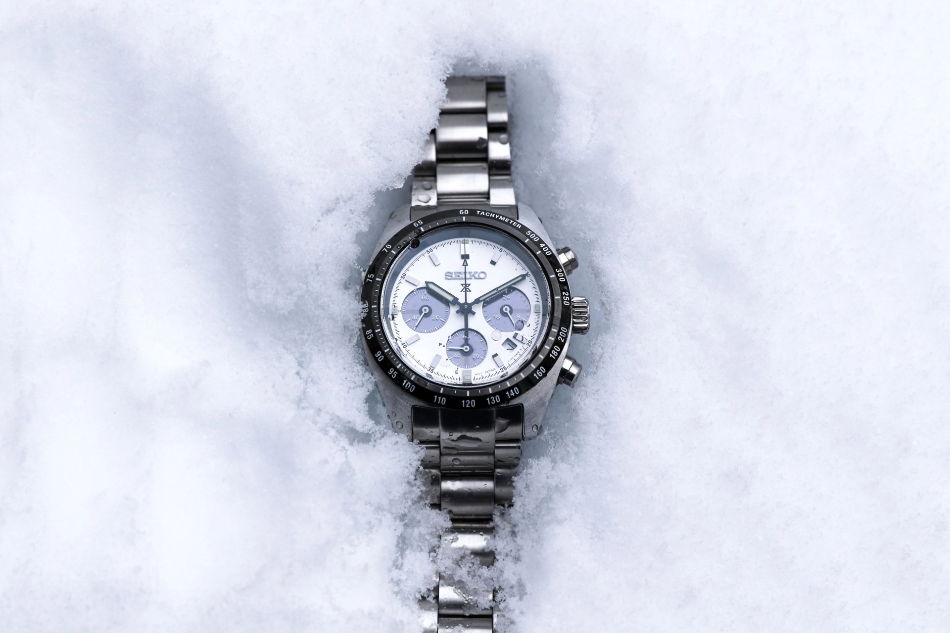 watch in snow