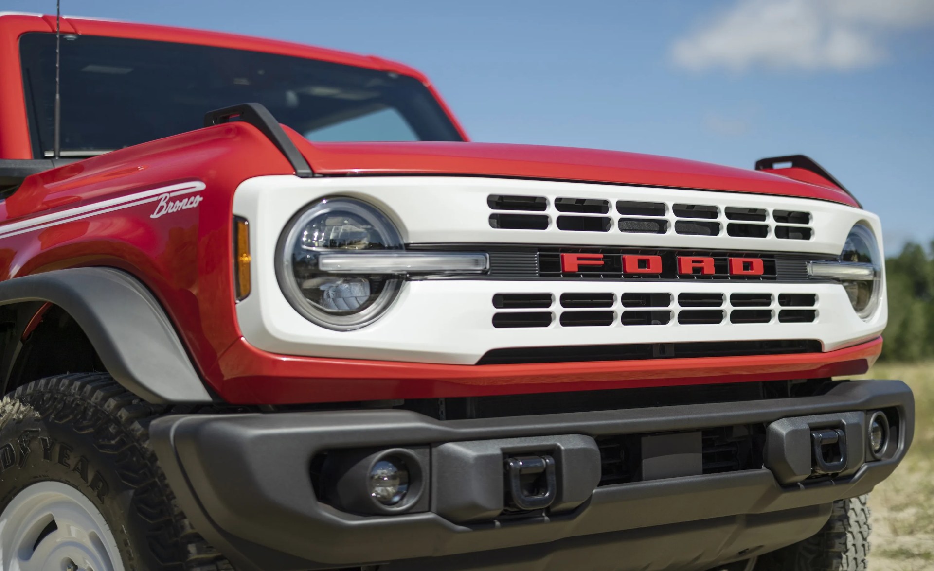 Ford Bronco grille