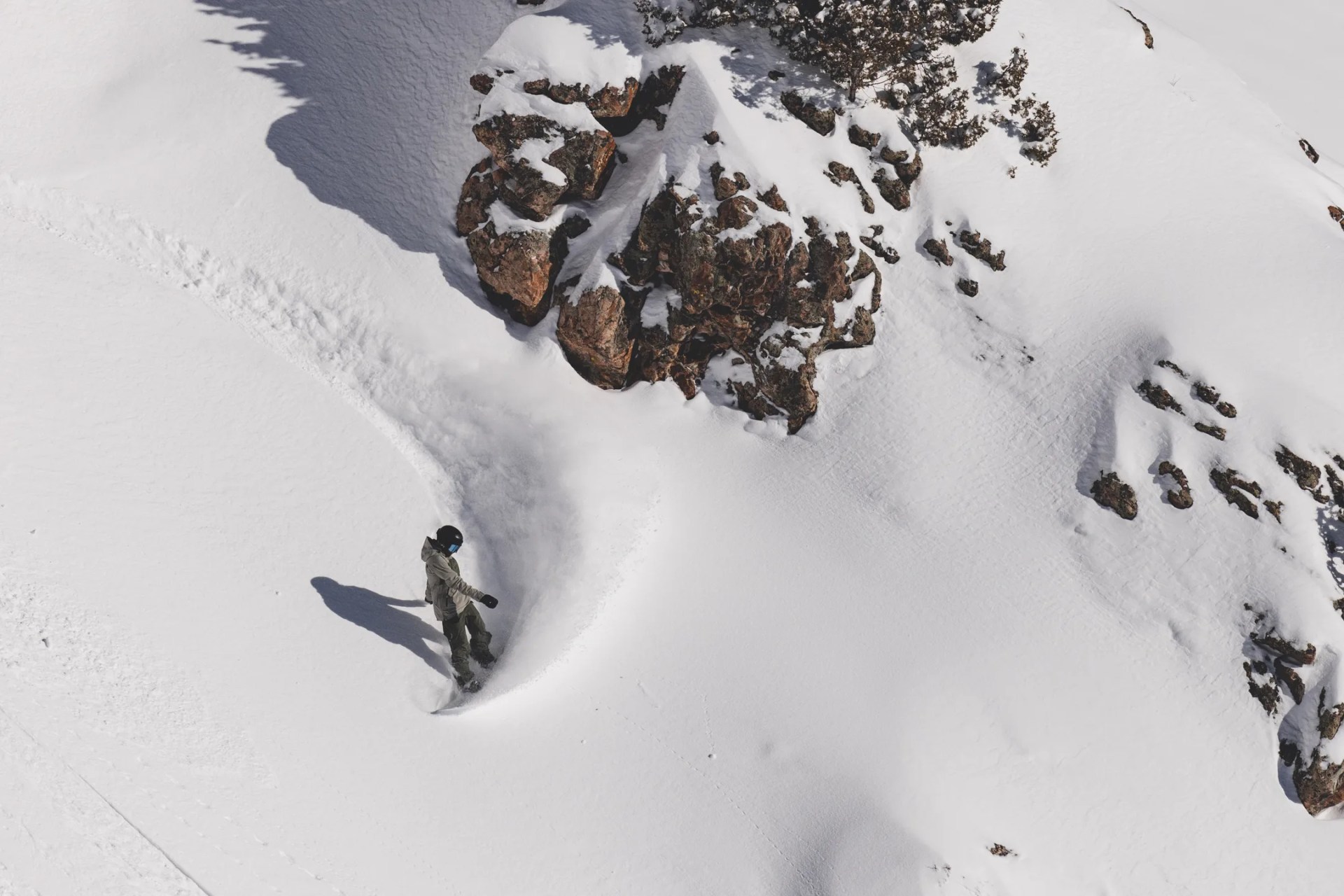 powder mountain snowboarder