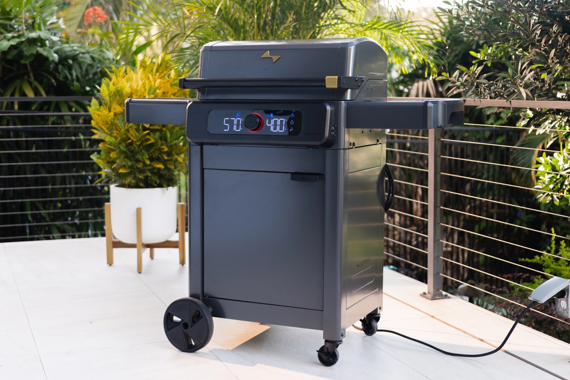 CURRENT MODEL G DUAL ZONE GRILL CABINET