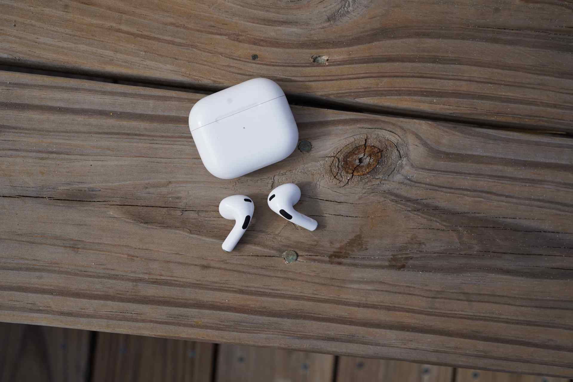 AirPods 3
