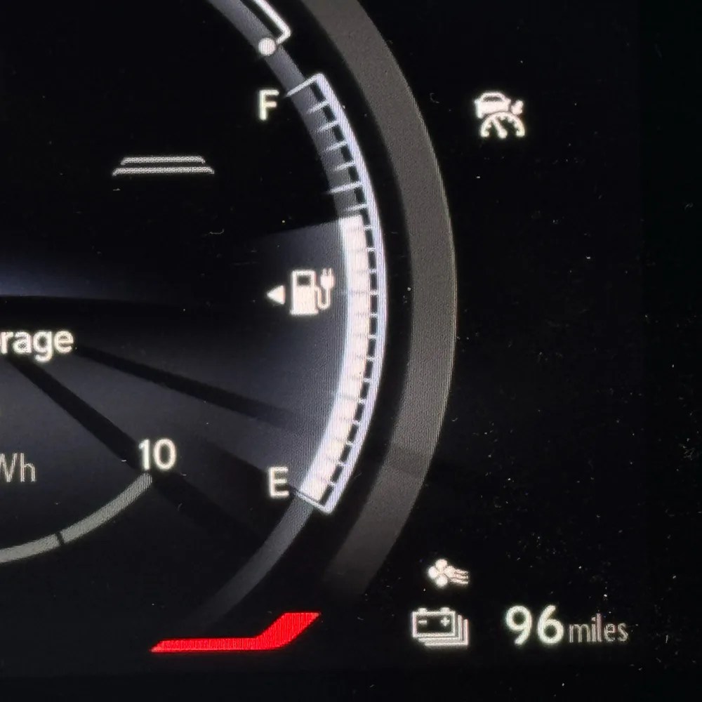 range to empty gauge of a lexus rz