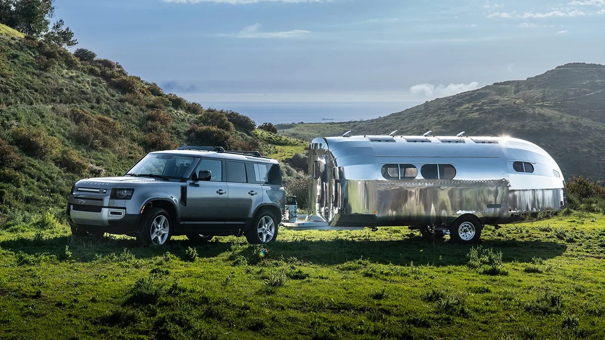 bowlus rivet trailer towed by land rover defender