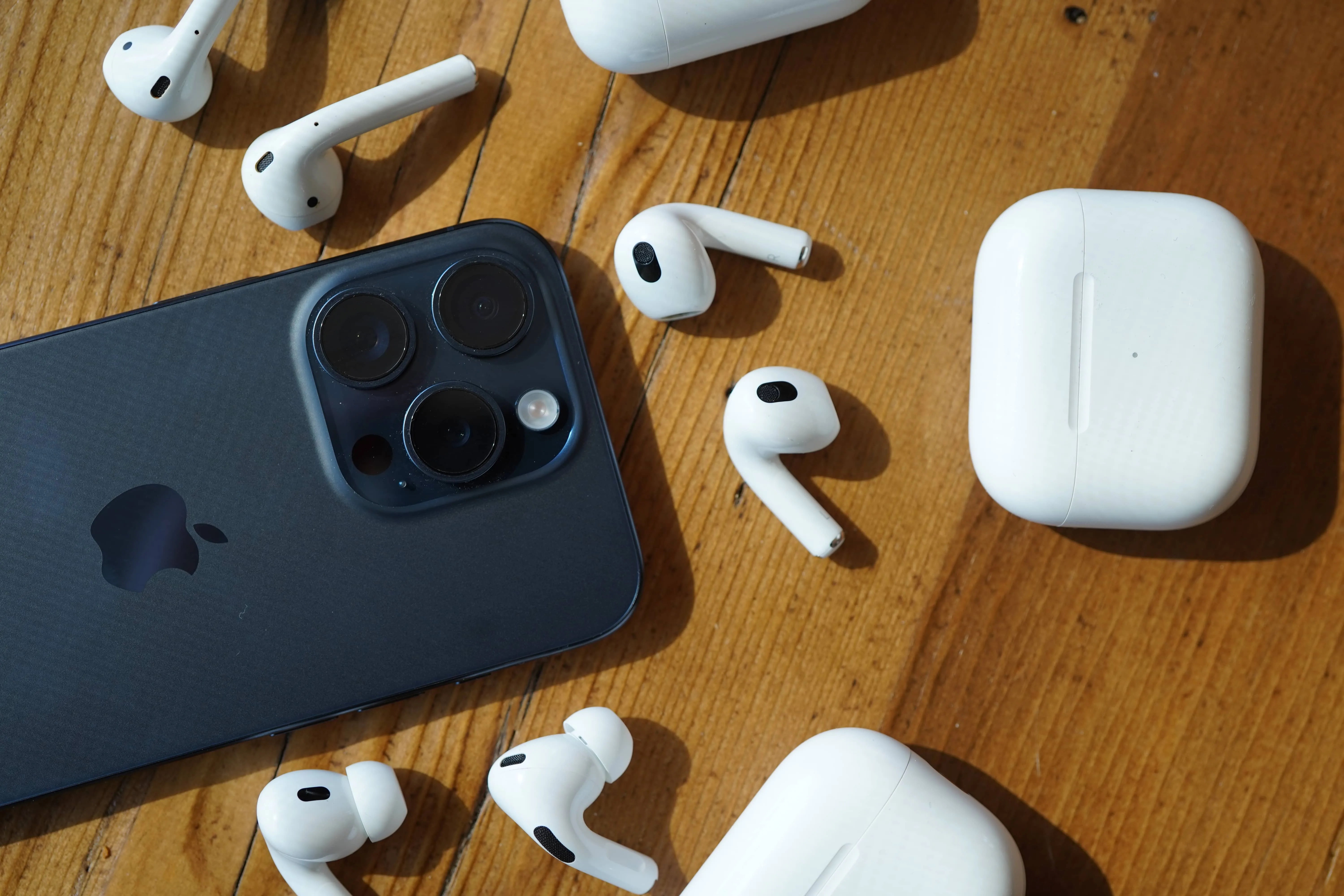 AirPods-iPhone