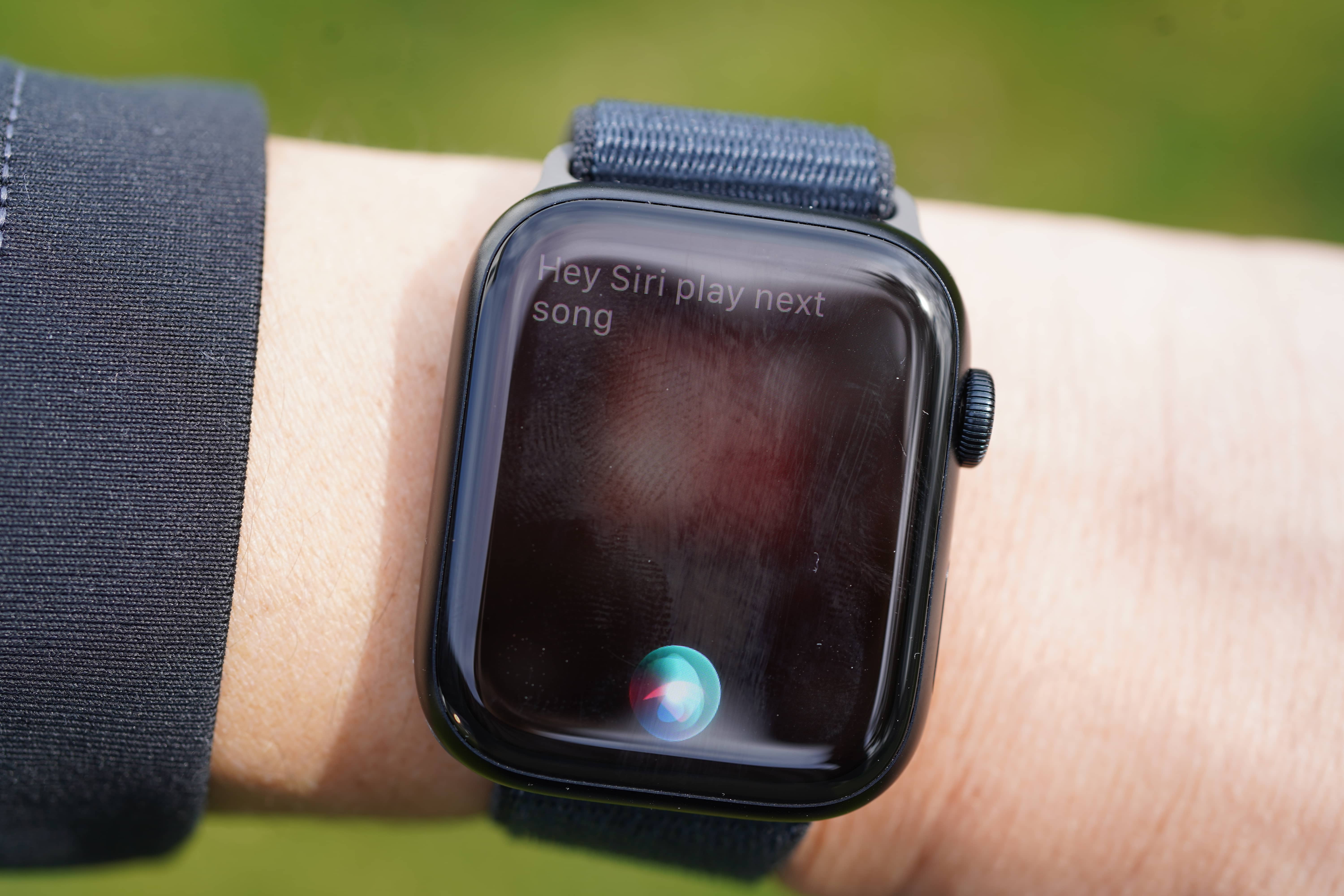 Apple-Watch-Siri