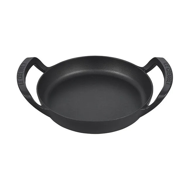 le creuset alpine outdoor collection skillet on a white background