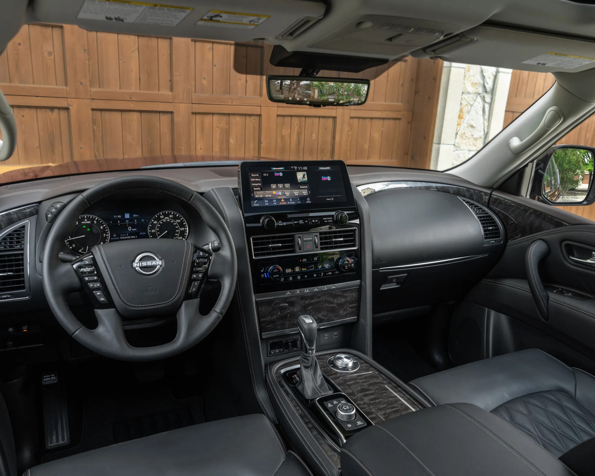 2024 nissan armada interior