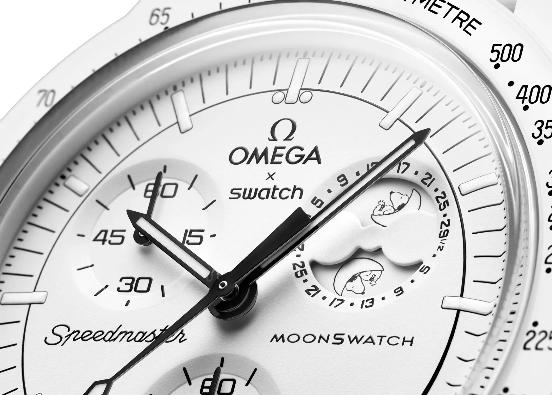 white moonswatch dial showing snoopy