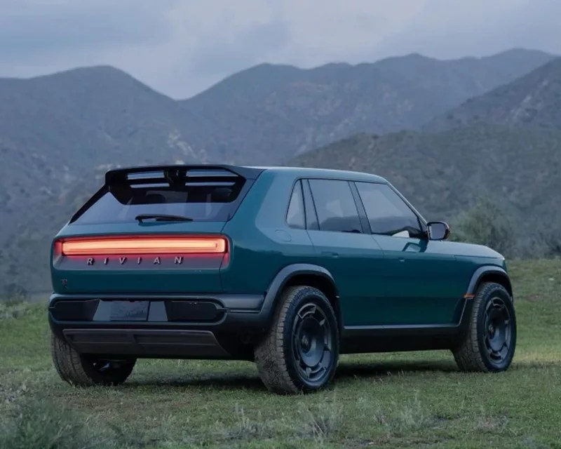Rivian R3x