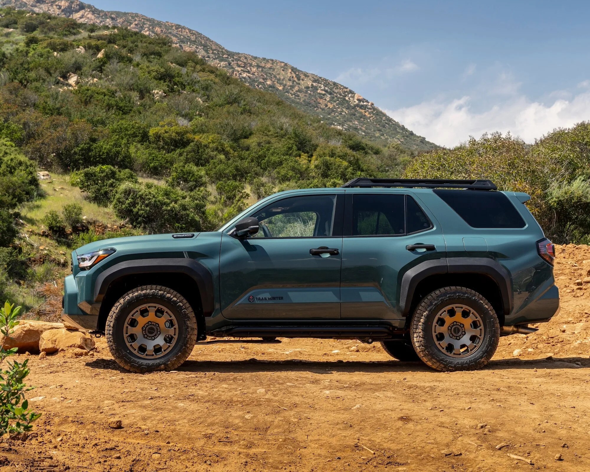Toyota 4Runner side profile