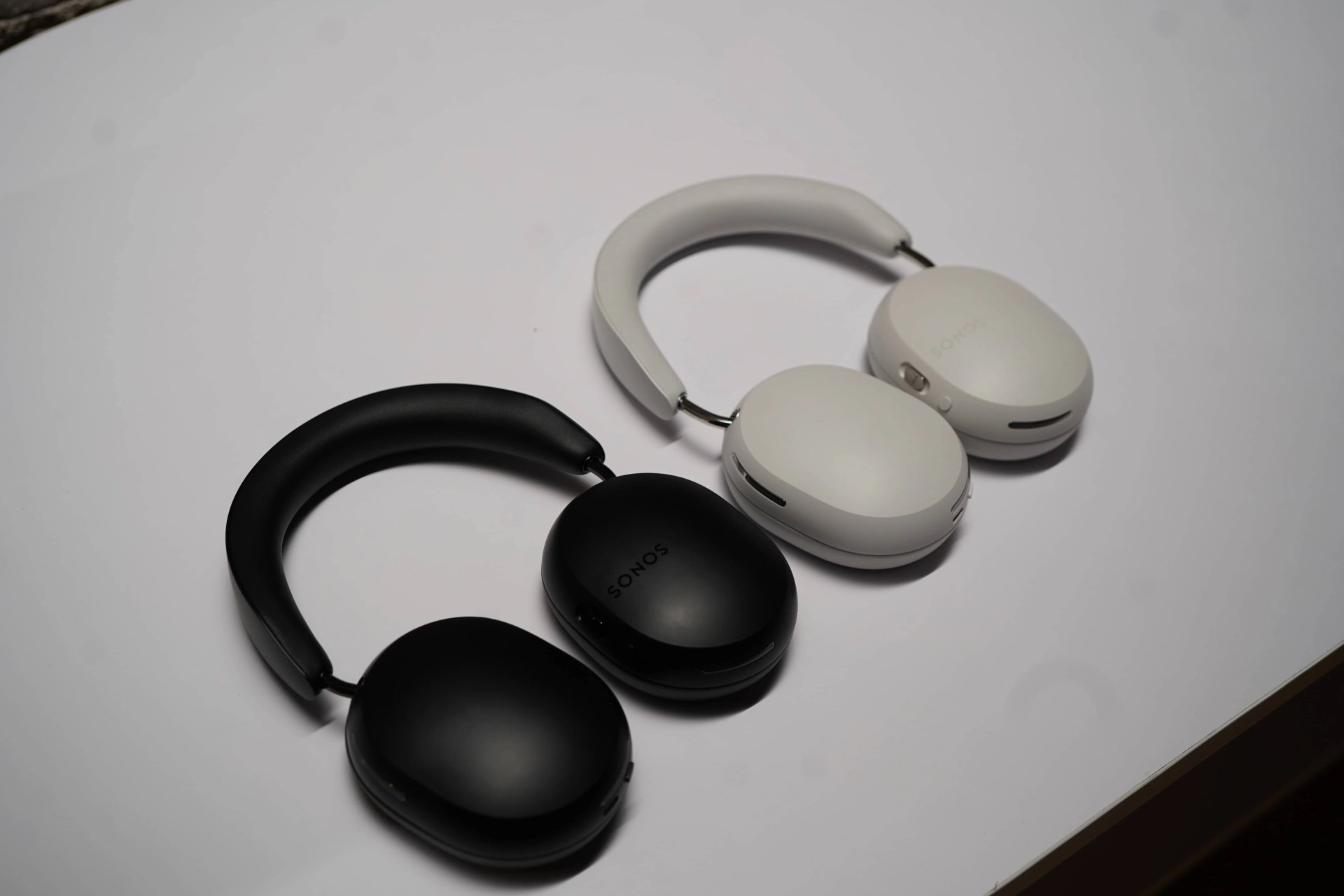 Sonos-Ace-headphones