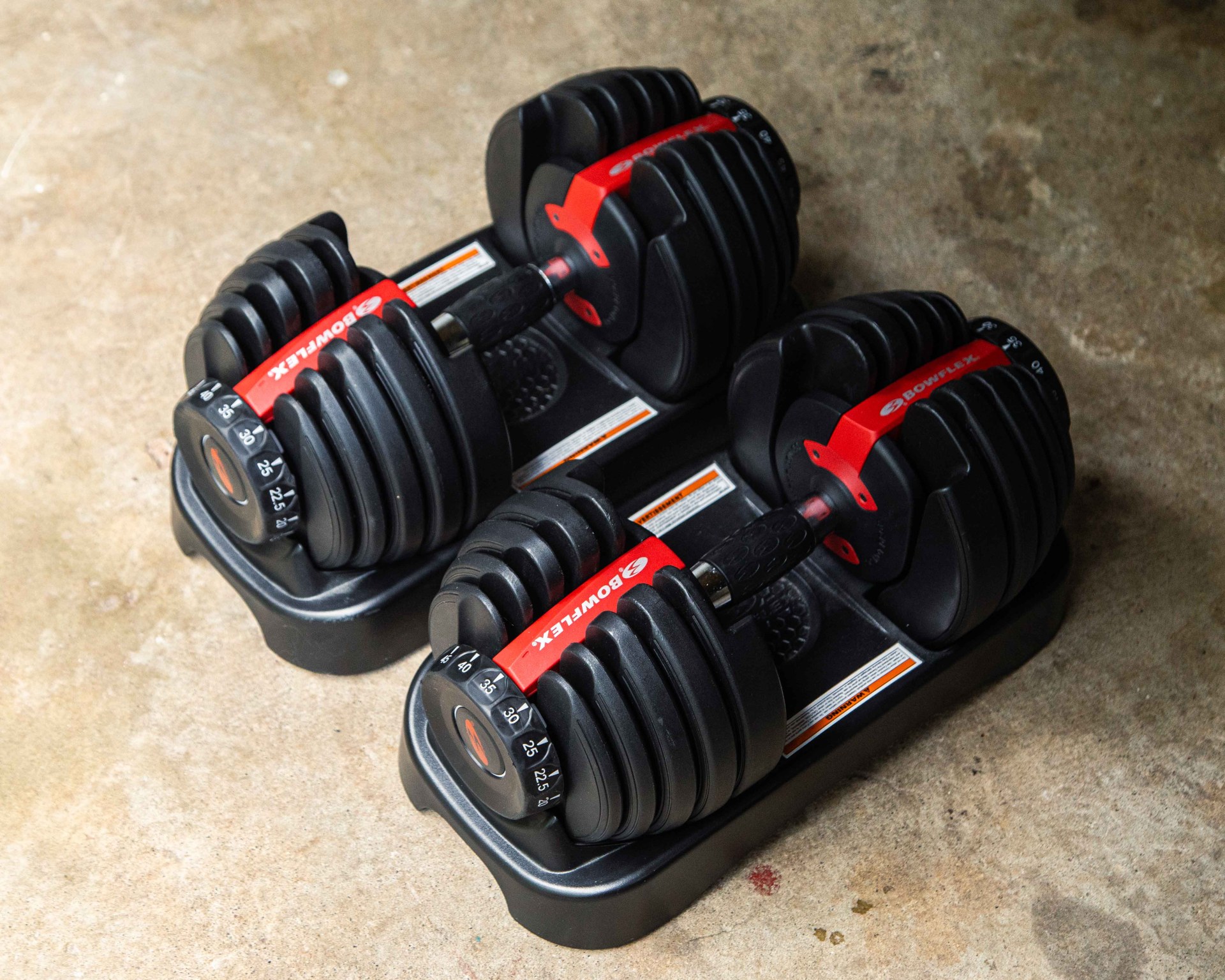 bowflex adjustable dumbbells