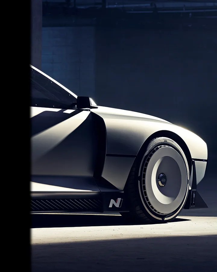 Hyundai N74 hydrogen supercar