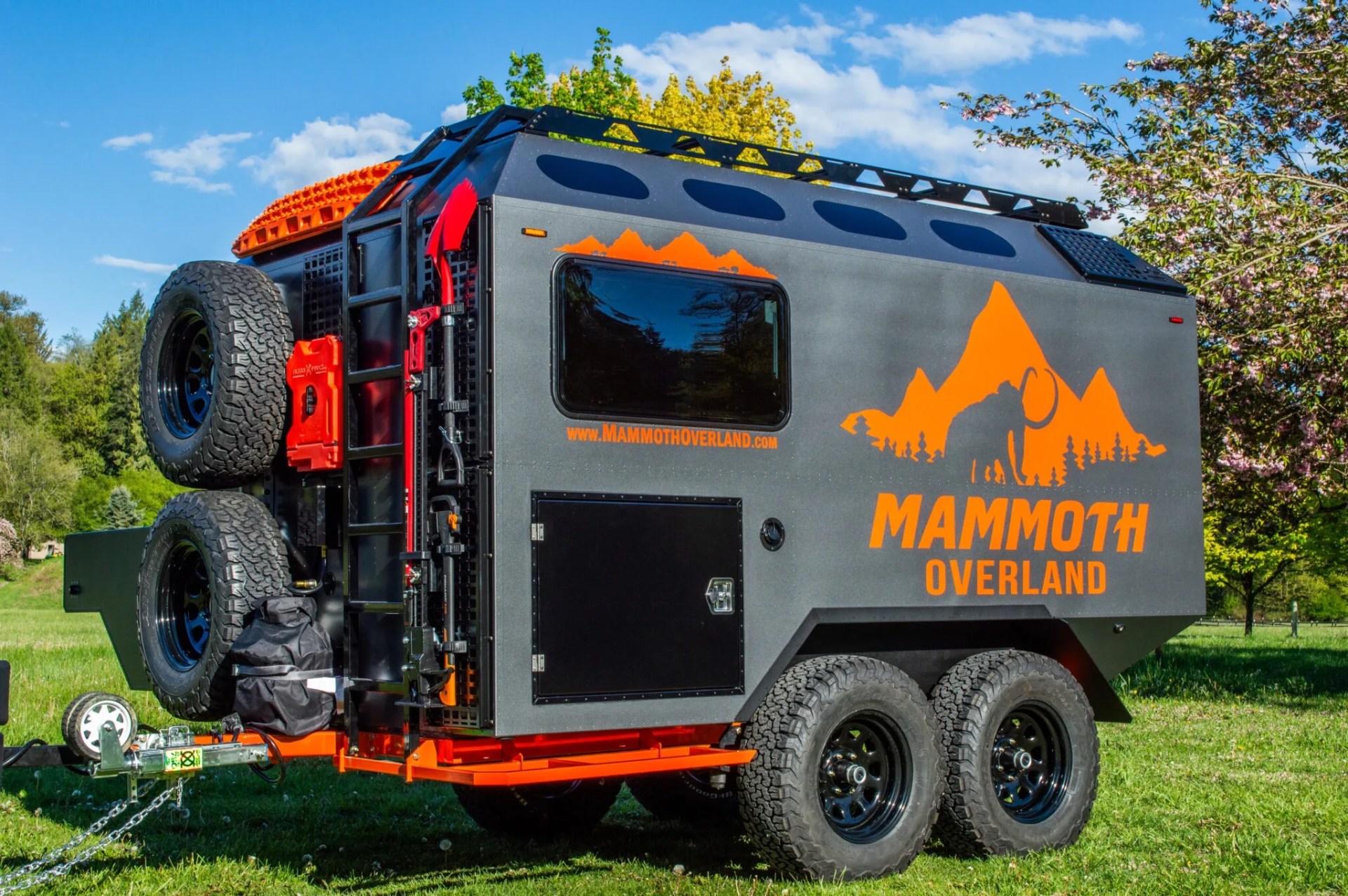 mammoth overland off road trailer outdoors