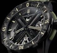 ulysse nardin dive watch close up
